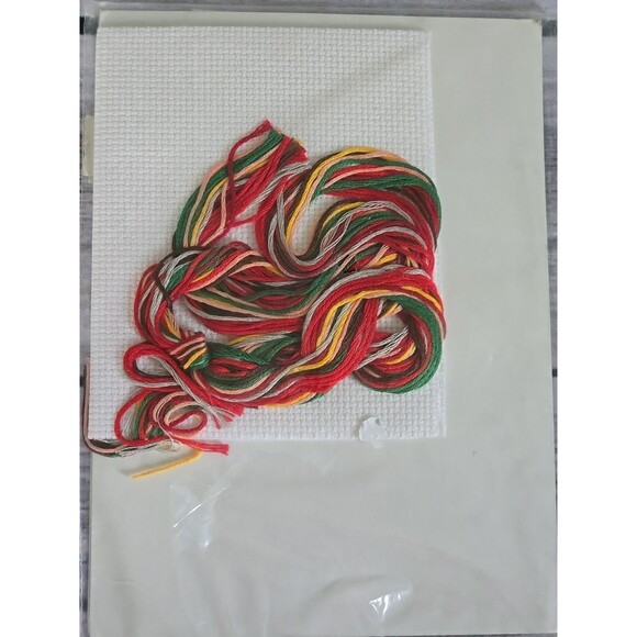 Santa Checks Candamar Designs Counted Cross Stitch Kit 5x7 #5044 Christmas Vtg - Picture 2 of 5